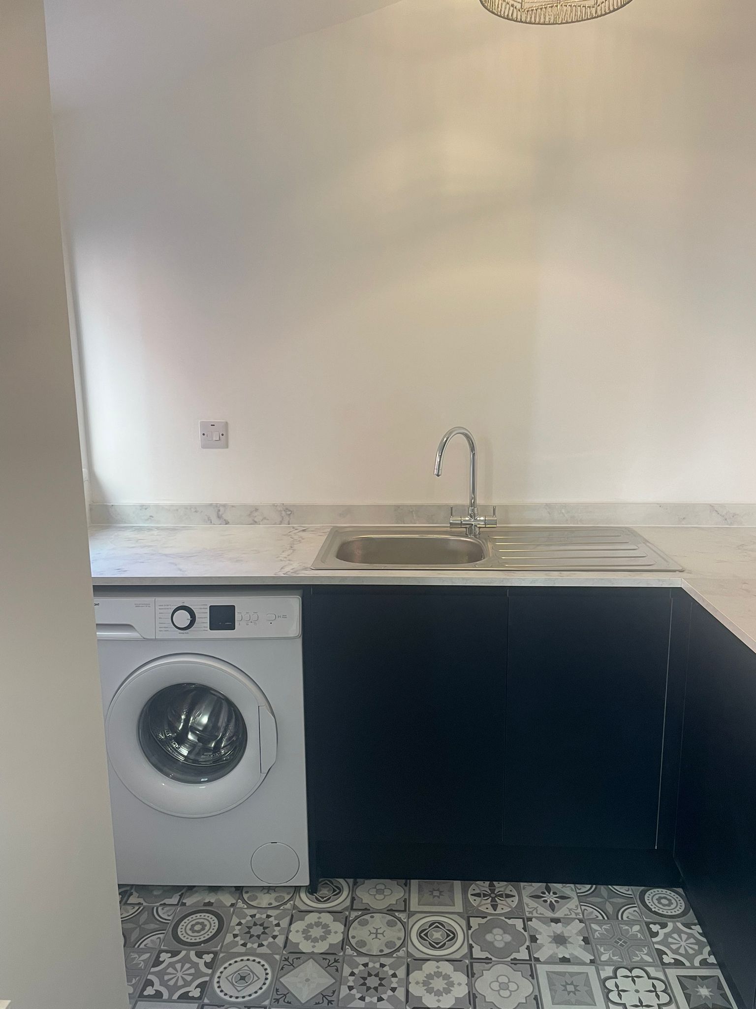 whatsapp-image-2025-10-28-at-102718-4